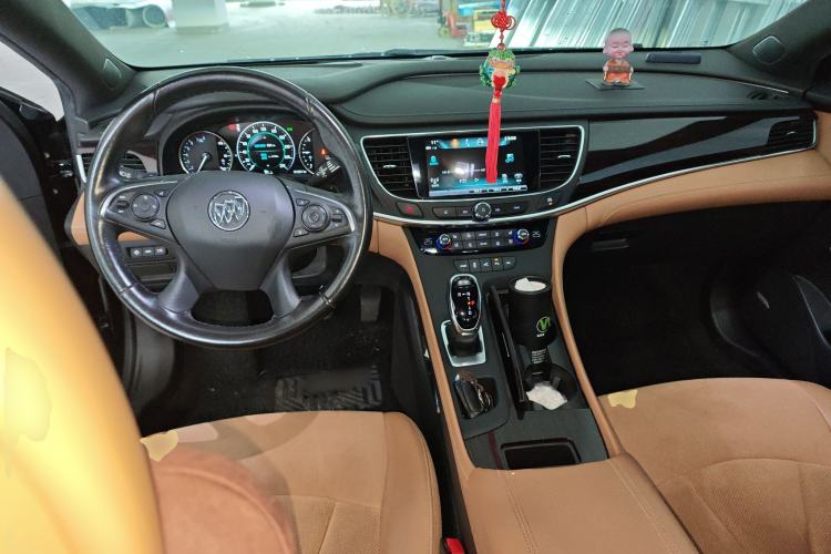 Used Buick LaCrosse 2018 28T Luxury Model
