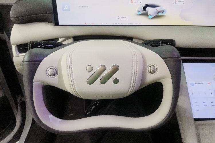 Used IM LS6 2025 Lingxi Intelligent Driving Edition Steering Wheel