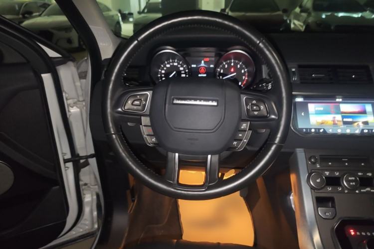 Used Land Rover Range Evoque 2018 240 PS SE Smart Brilliance Edition
