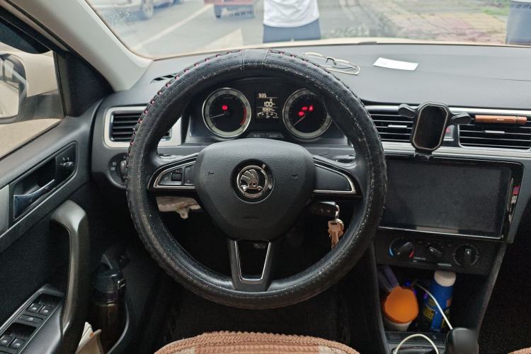 Used Skoda Rapid 2018 1.6L Manual Comfort Edition
