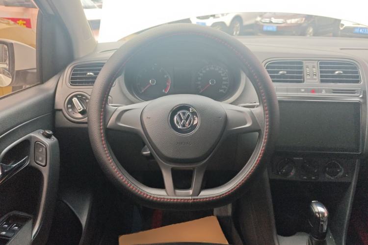 Used Volkswagen Polo 2018 1.5L Automatic Advanced Driving Model Steering Wheel
