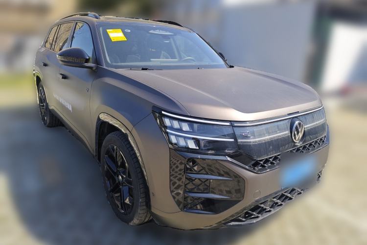 Used Volkswagen Teramont 2025 Tiguan Pro 450TSI Four-Wheel Drive Summit Edition Front Right 45 Deg