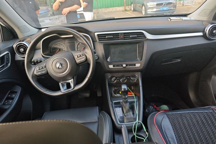 Used MG ZS 2019 1.5L Automatic Global Luxury Edition China VI Standard Center Console