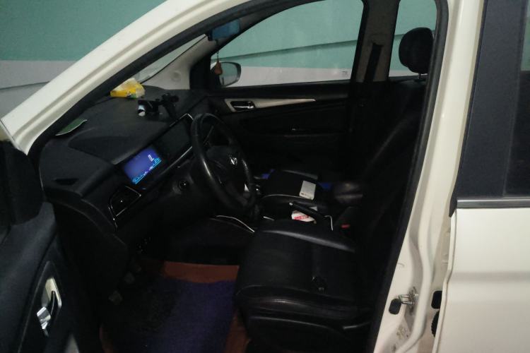 Used CHANGAN KAICHENG Oushang A600 2016 1.5L Manual Luxury 7-Seater Left Front Seat