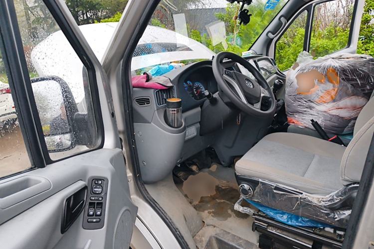 Used Foton Toano 2023 Cummins 2.8T Manual Jixiang Van Extended Wheelbase Ultra-High Roof Rear Dual Tires 3-Seater