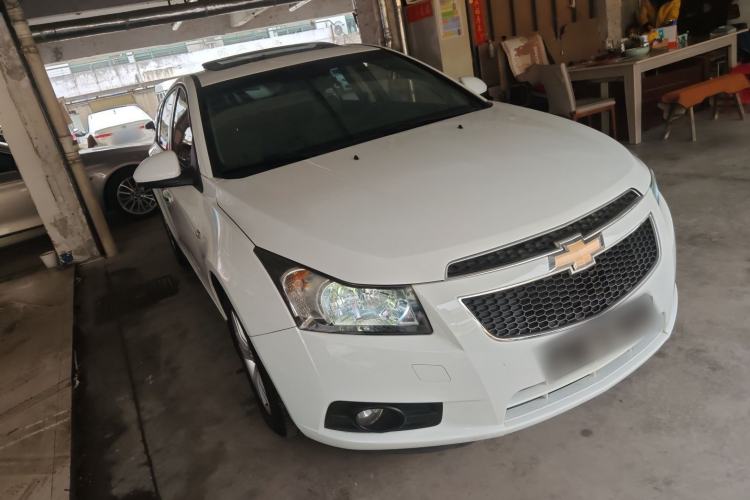 Used Chevrolet Cruze 2013 Hatchback 1.6L Manual Luxury Model
