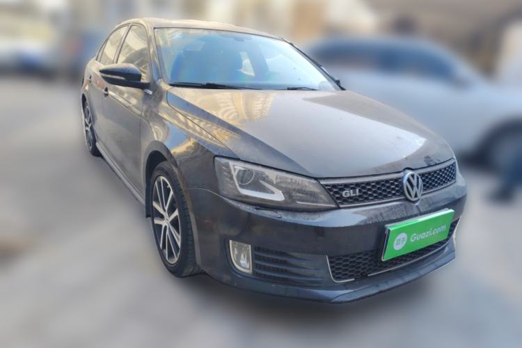 Used Volkswagen Sagitar 2013 2.0 TSI GLI Front Right 45 Deg