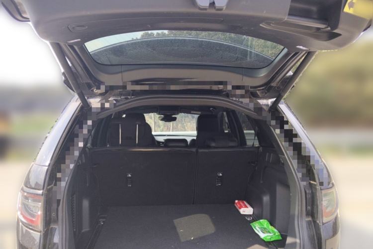 Used Land Rover Discovery Sport New Energy 2022 Facelifted P300e Plug-in Hybrid Electric Version Trunk