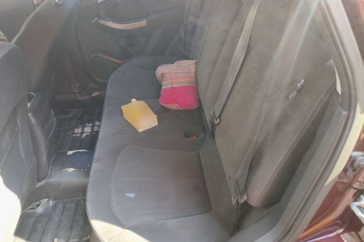 Used Venucia T70 2016 2.0L CVT Smart Choice Edition
