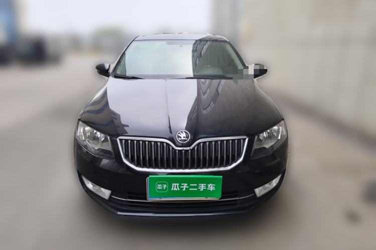 Used Skoda Octavia 2015 1.6L Automatic Yijun Edition Front