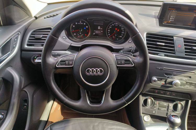 Used Audi Q3 2016 30 TFSI Fashion Model
