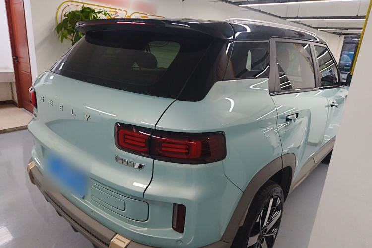 Used Geely Auto icon 2023 1.5TD Chocolate Smoothie Edition
