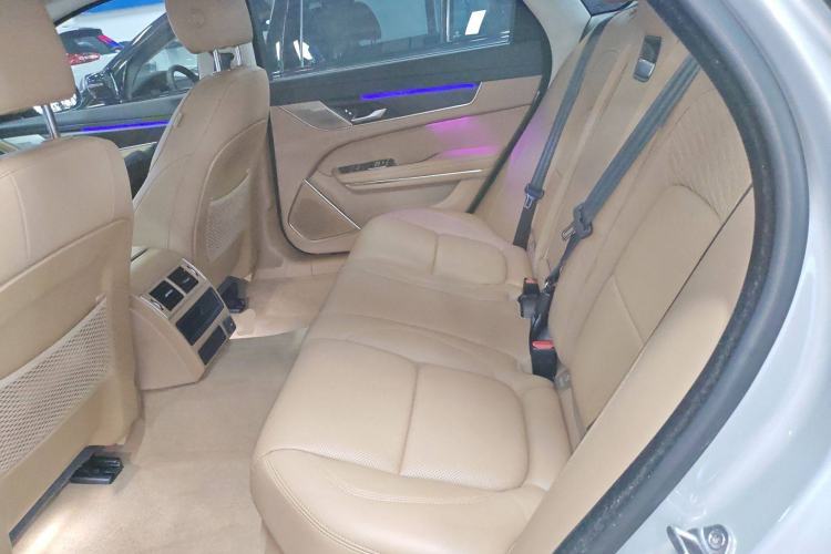 Used Jaguar XFL 2024 2.0T P250 Two-Wheel Drive Prestige Luxury Edition