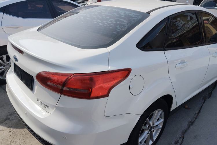 Used Ford Focus 2015 Sedan EcoBoost 125 Automatic Supreme Style Edition