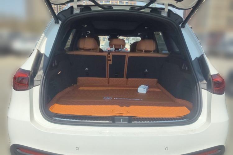 Used Mercedes-Benz GLC 2025 Refreshed GLC 300 L 4MATIC Dynamic Version 5 Seats
