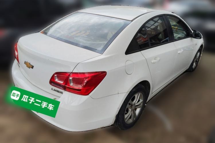 Used Chevrolet Cruze 2015 1.5L Classic SE MT Rear Right 45 Deg