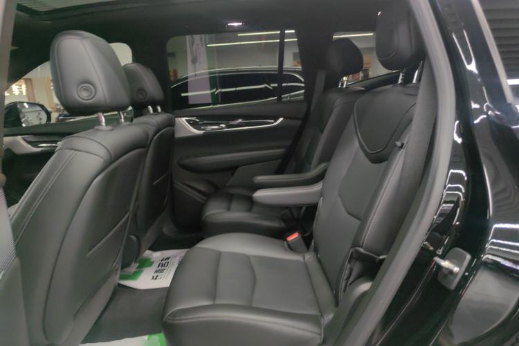 Used Cadillac XT6 2022 2.0T Six-Seater Four-Wheel Drive Luxury Version
