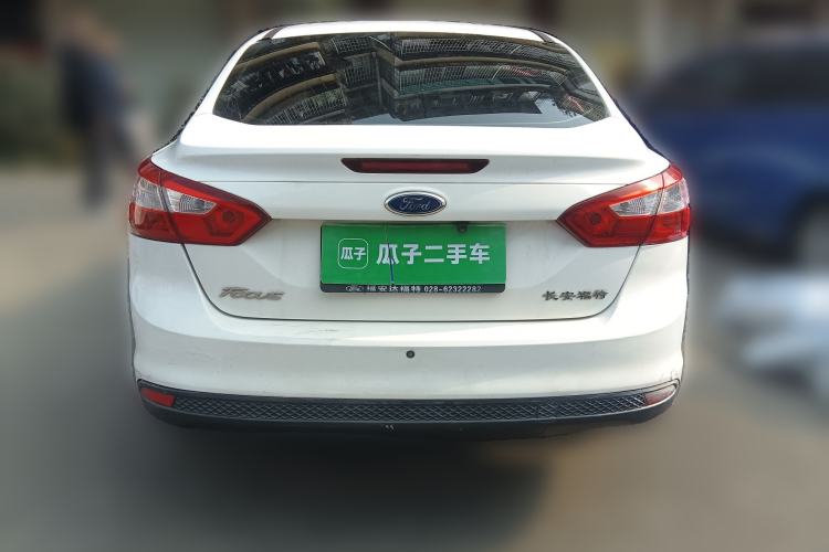 Used Ford Focus 2012 Sedan 1.6L Manual Comfort Model
