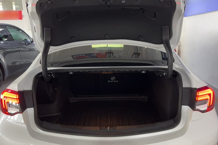 Used Buick Regal 2023 552T Smart Enjoyment Version Trunk