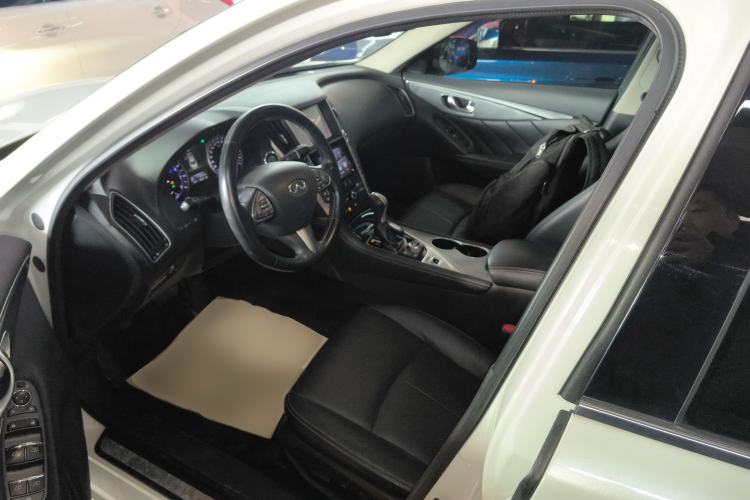 Used Infiniti Q50L 2016 2.0T Ambition Edition