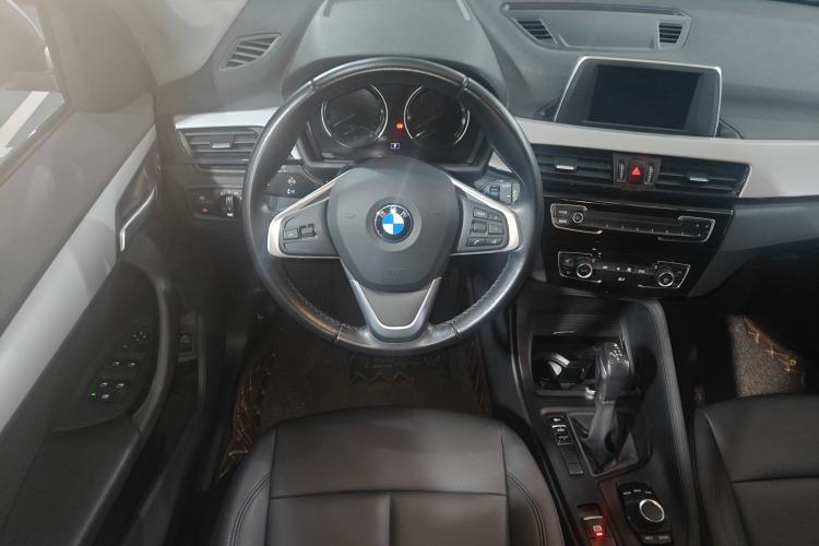 Used BMW X1 2019 sDrive20Li Leading Model Steering Wheel