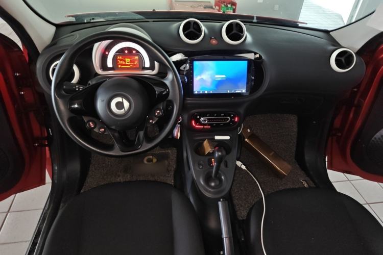 Used smart forfour 2018 1.0L 52 kW Dynamic Edition