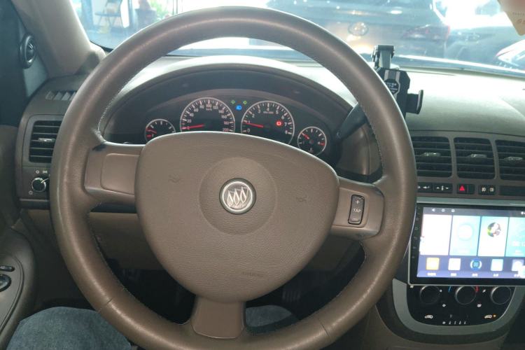 Used Buick GL8 2014 2.4L Classic Edition
