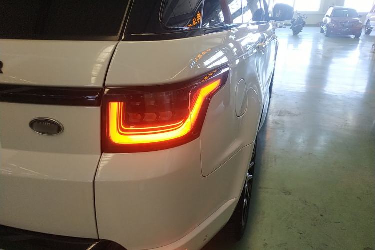 Used Land Rover Range Sport 2021 3.0 L6 YAO Black Edition Exterior 3