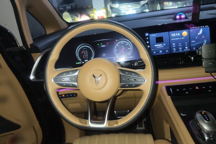 Used VOYAH Dream 2022 Low-Carbon Edition Dream+ Smart Enjoyment Package Steering Wheel
