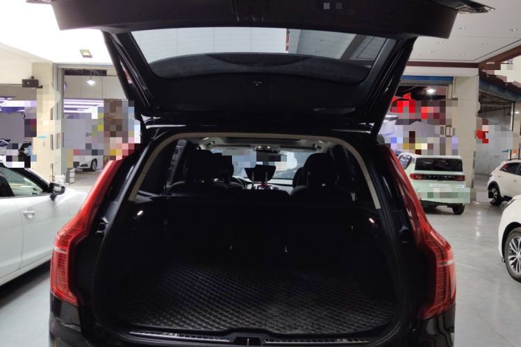 Used Volvo XC90 2020 T5 Smart Drive Luxury Edition 5 Seats
