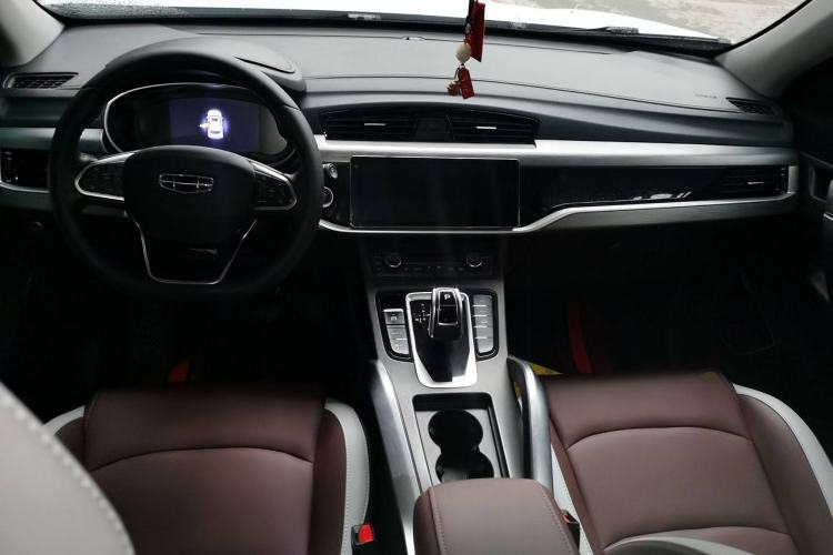 Used Geely Auto Emgrand X7 Sport 2022 1.8TD DCT Zhiya Trim
