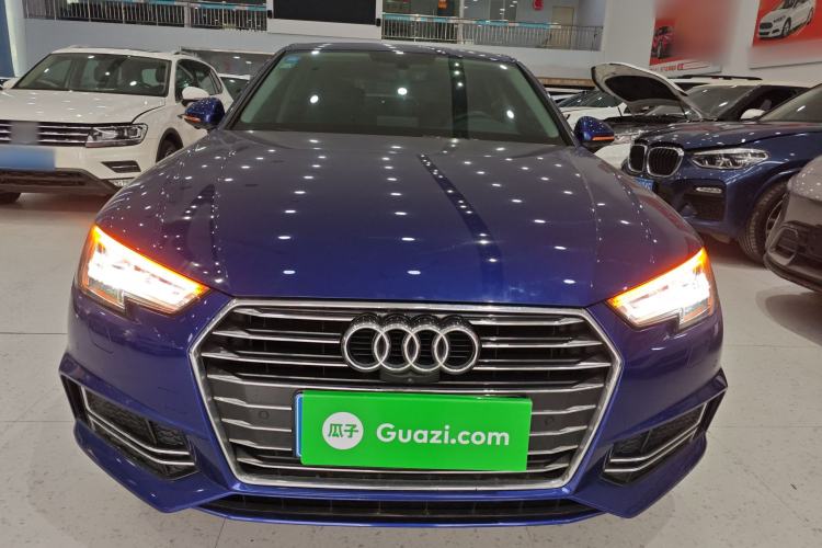 Used Audi A4L 2019 40 TFSI Ambition China VI
