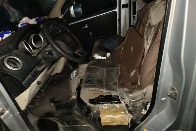 Used CHANGAN KAICHENG Ruixing M80 2014 1.5L Standard Version 4G15S
