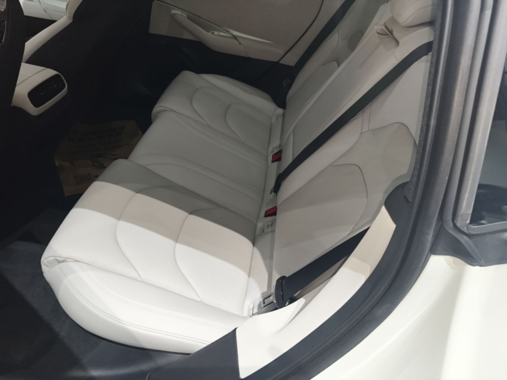 Xiaomi Auto SU7 2024 Rear-Drive Ultra-Long Range Advanced Pro-Level Intelligent Driving Version — снимка 20