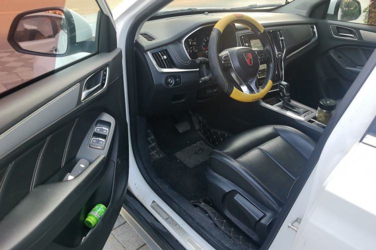 Used Roewe RX5 2018 20T Two-Wheel Drive Automatic Internet Smart Edition