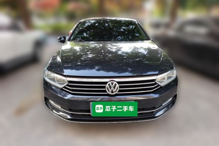 Used Volkswagen Magotan 2017 330TSI DSG Luxury Model
