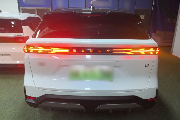 Used Geely Galaxy L7 2023 1.5T 115 km Starship
