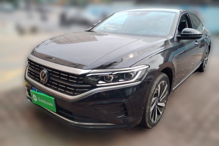 Used Volkswagen Passat 2023 Revised 380TSI Luxury Edition