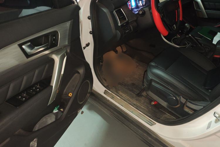 Used Haval H2 2014 1.5T Manual Two-Wheel Drive Elite Edition Driver Seat