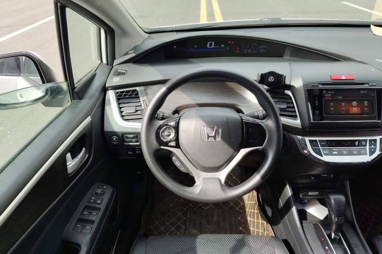 Used Honda Jade 2016 1.8L Automatic Comfort Version 5 Seats Steering Wheel