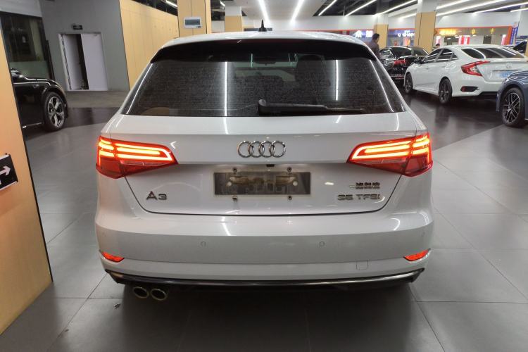 Used Audi A3 2020 Restyled Sportback 35 TFSI Entry-Level China VI Emission Standard
