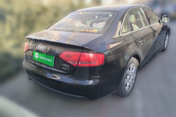 Used Audi A4L 2012 2.0 TFSI automatic Comfort trim level