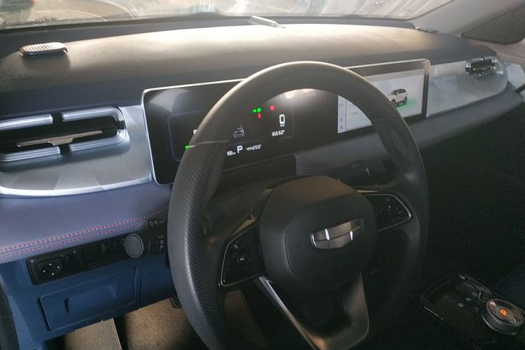 Used Geometry E Firefly 2022 401 km Linglong Tiger 4 Seats