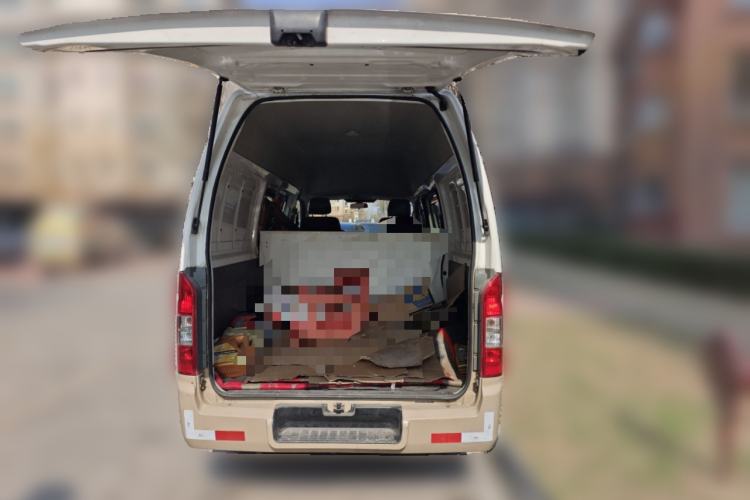 Used Foton Scenic G7 2017 2.0L Short-Wheelbase Commercial Van High Roof 4 Seats 4Q20M
