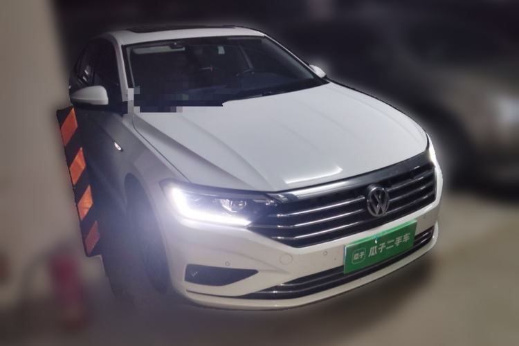 Used Volkswagen Sagitar 2021 280TSI DSG Comfort Connect Edition Front Right 45 Deg