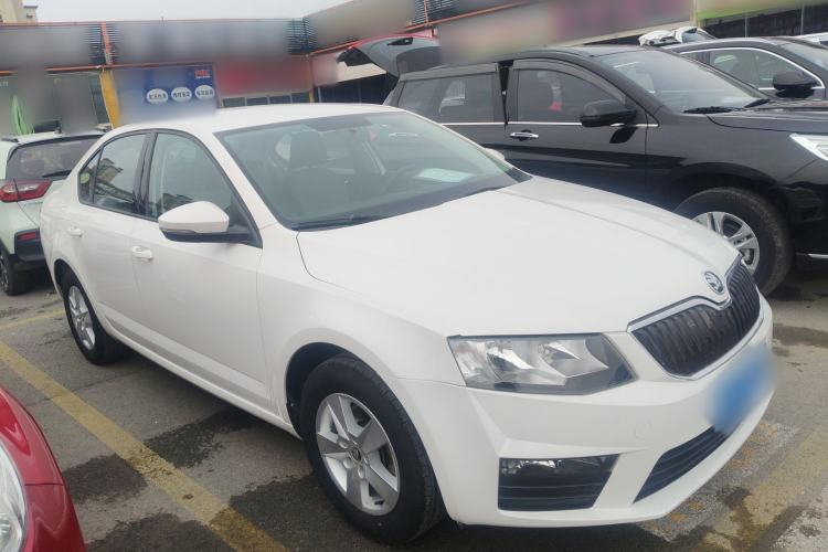 Used Skoda Octavia 2017 Classic Model 1.6L Automatic Standard Edition