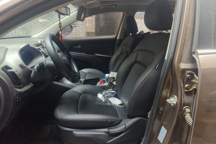 Used Kia Sportage R 2015 2.0L Automatic Two-Wheel Drive DLX Model
