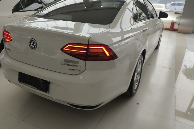 Used Volkswagen Lamando 2019 230TSI DSG Fashion Edition China VI
