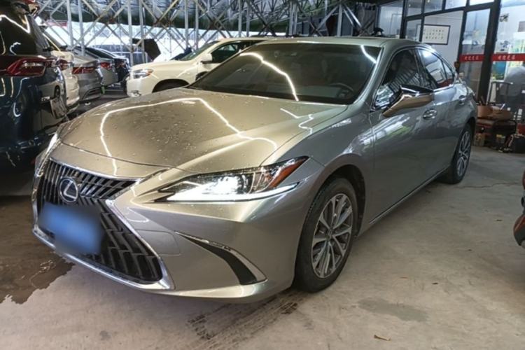 Used Lexus ES 2022 300h Excellence Edition