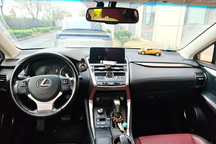 Used Lexus NX 2018 300 Front-Drive Freeline Edition